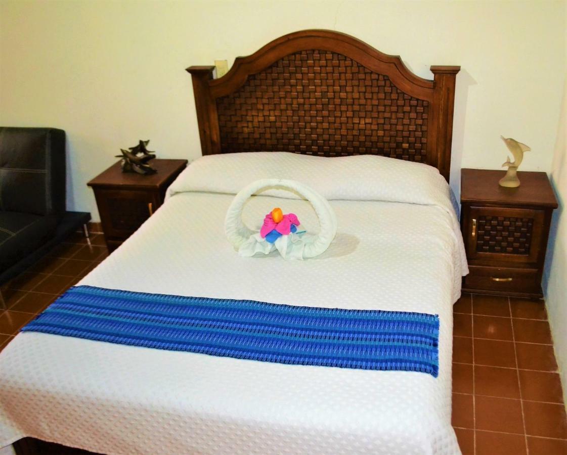 Hotel Delfin Comitan Екстериор снимка