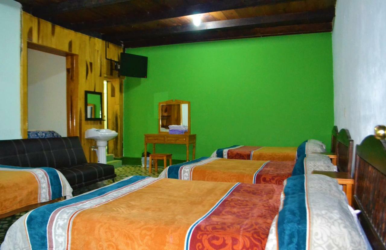 Hotel Delfin Comitan Екстериор снимка