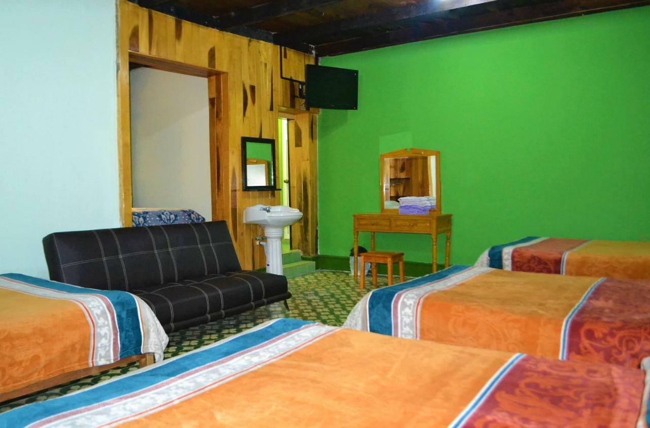 Hotel Delfin Comitan Екстериор снимка